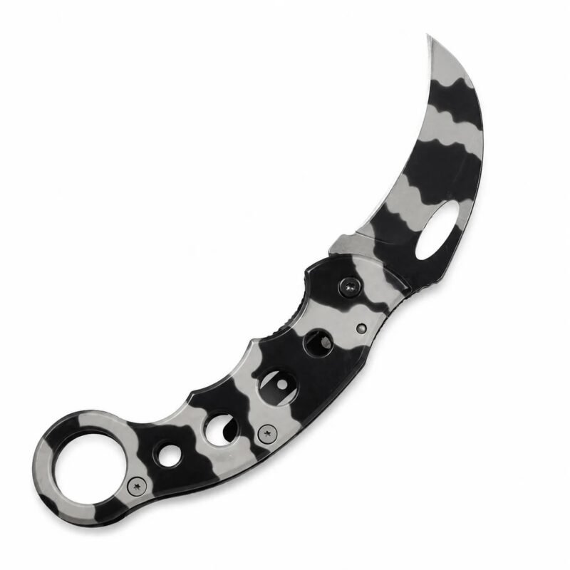Smith's Camouflage Claw Breaks Karambit Knife